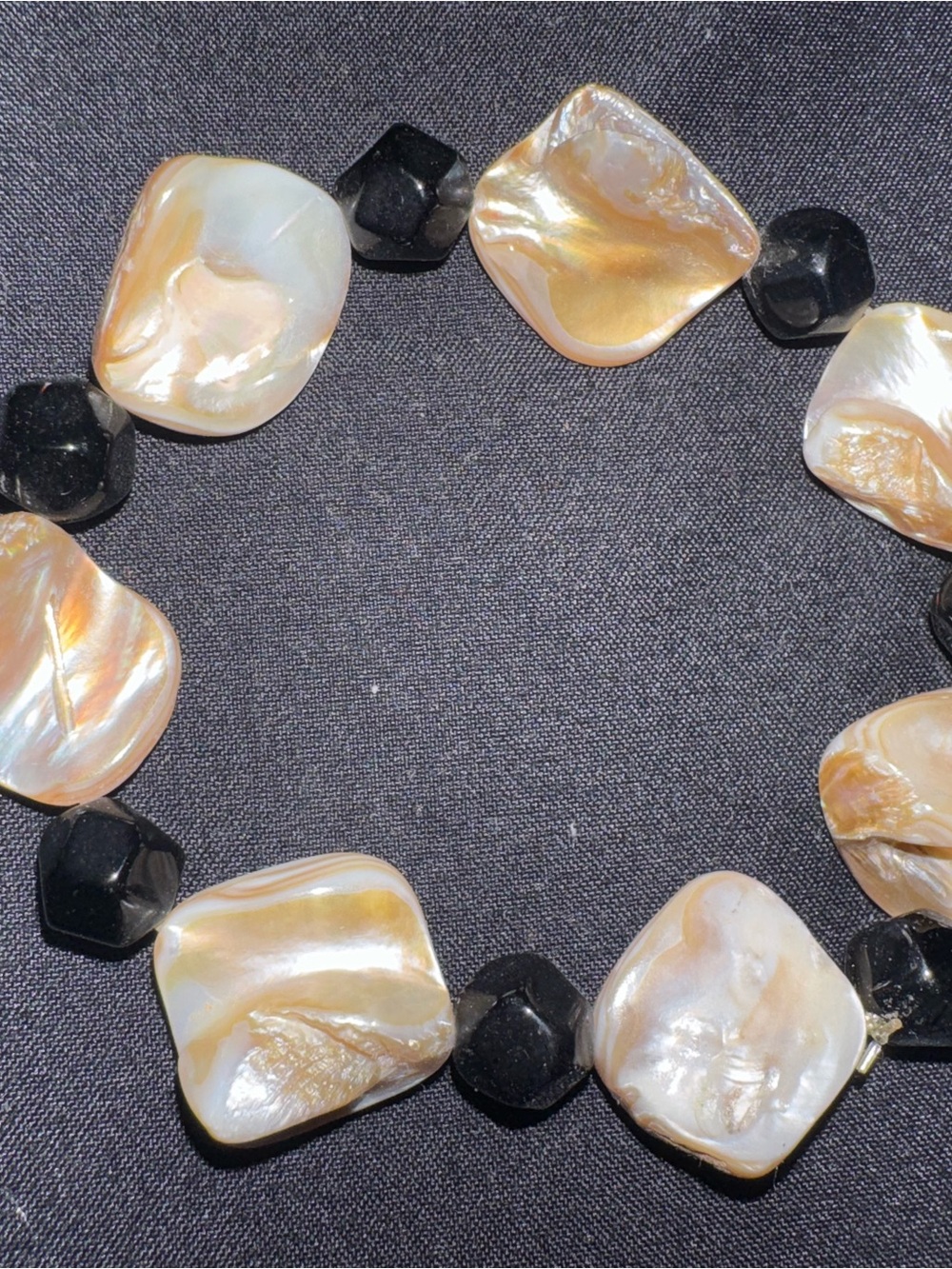 Pearl-Look Mother of Pearl & Black Bead Stretch Bracelet